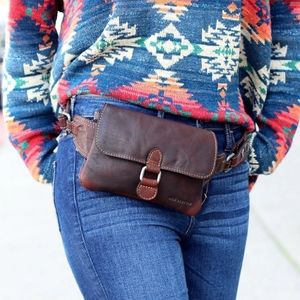 Jack George's Voyager Hands Free Belt Bag •